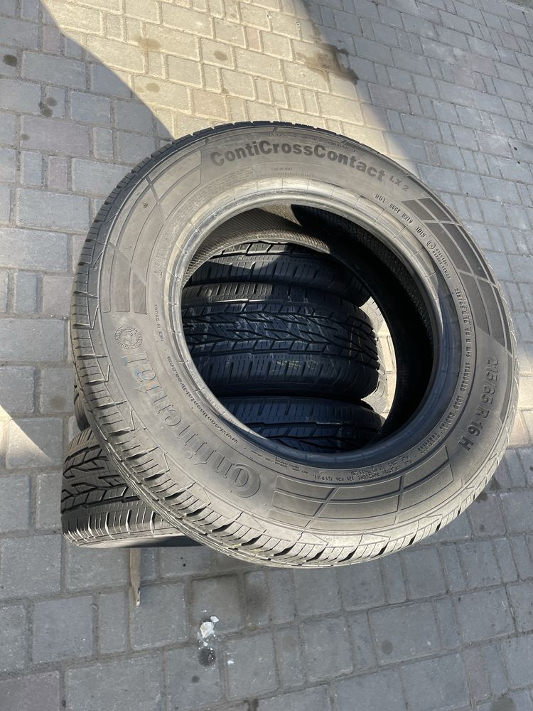 Колеса/резина/гума 215/65R16 Continental