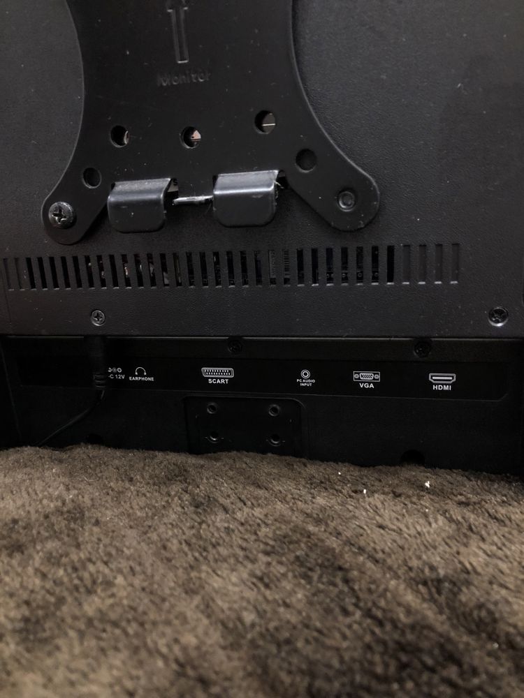 Vendo tv com lcd danificado