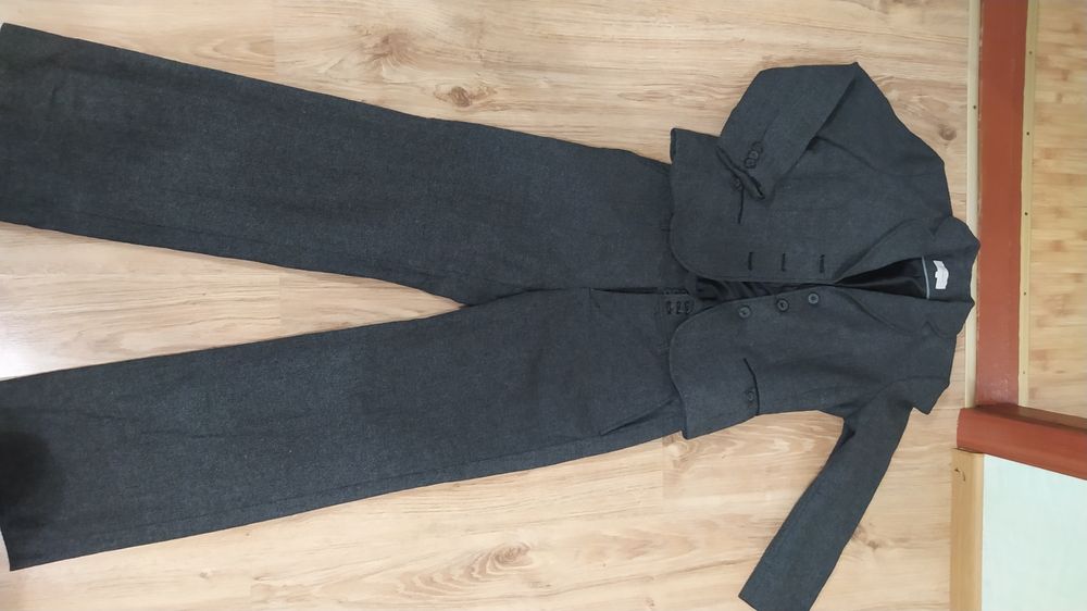 Костюм брючний весна-осінь