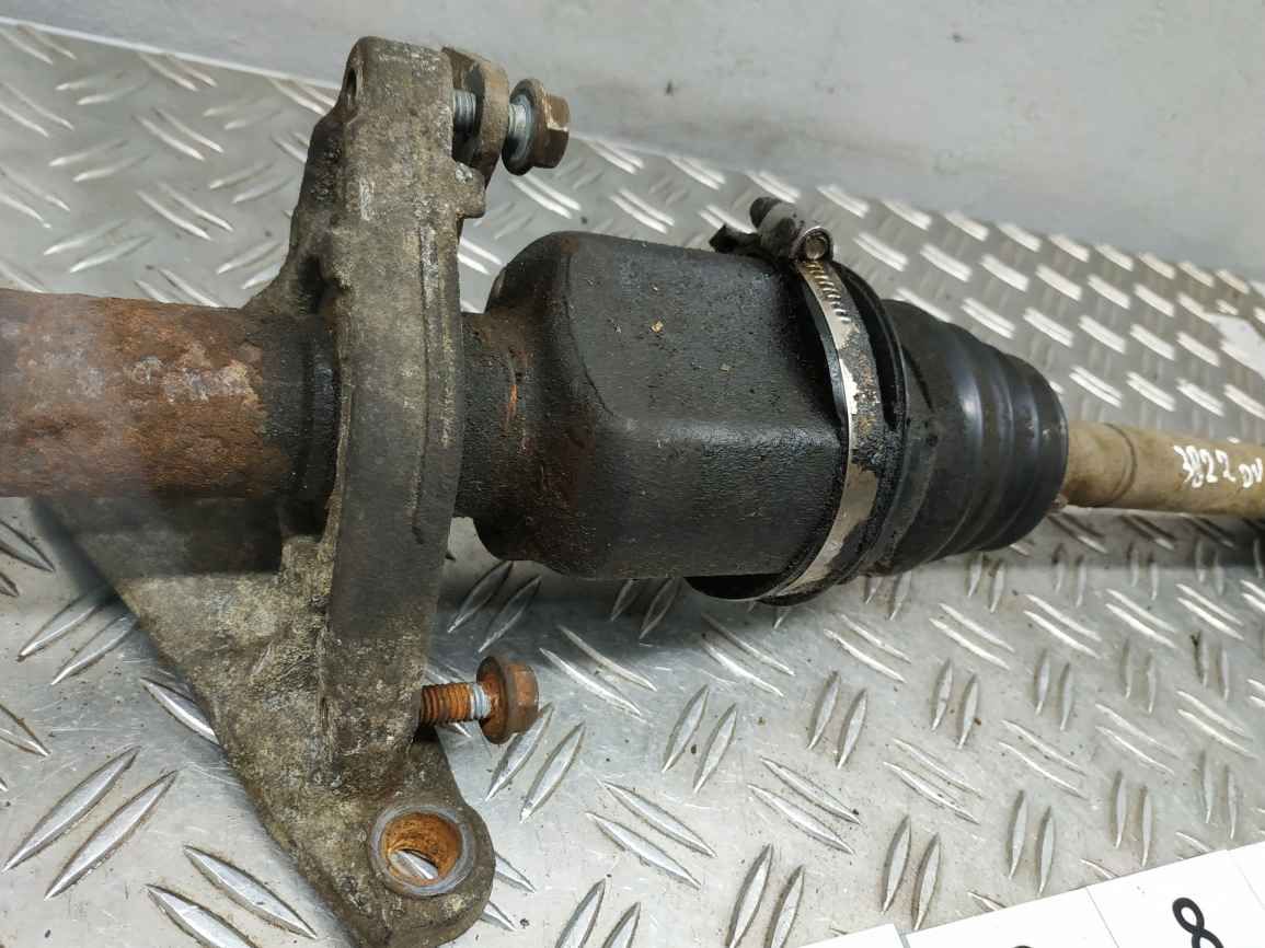 Renault (RVI) Megane 03-09 привід піввісь перед R DV3822