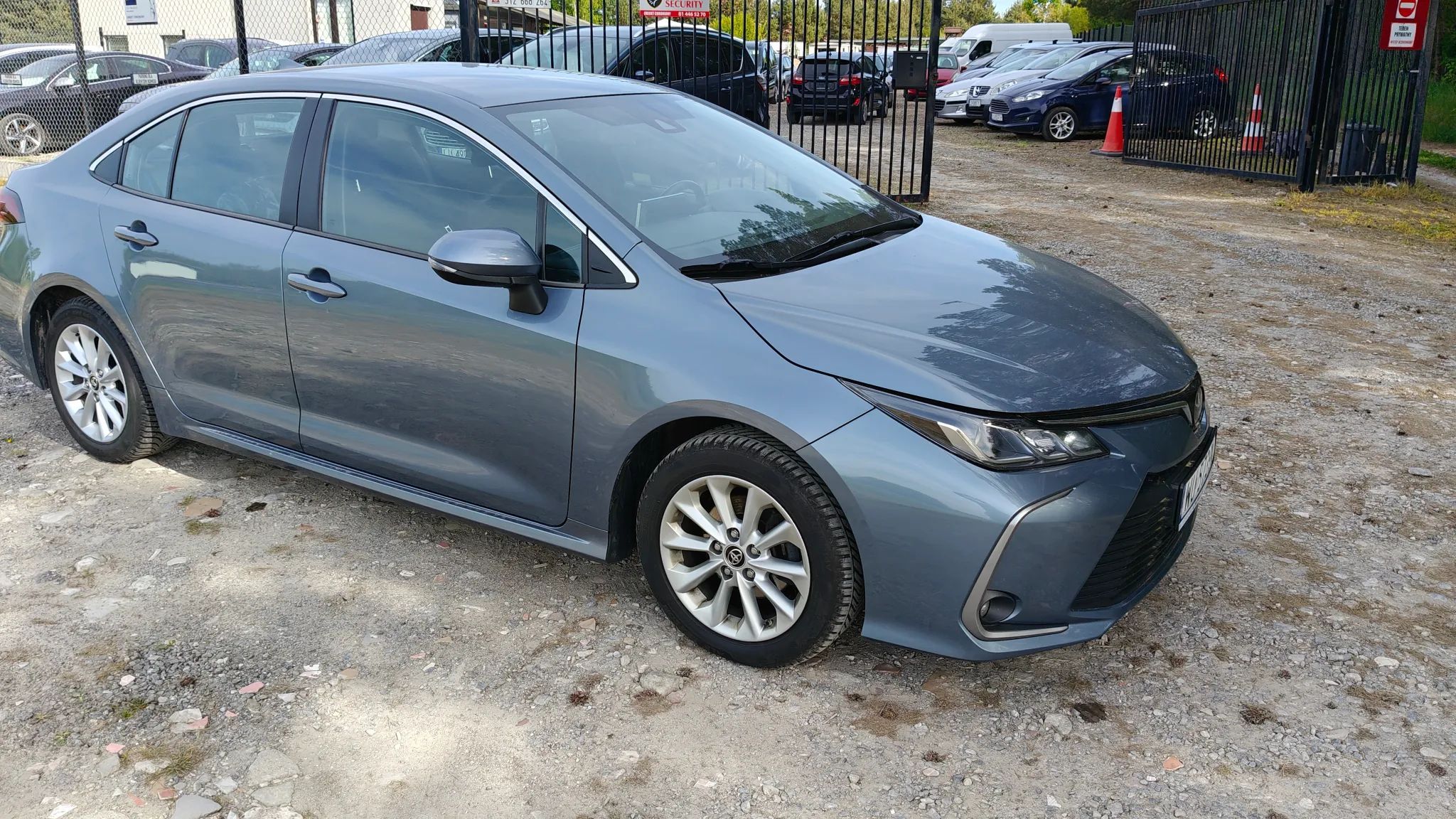 Toyota Corolla salon pl bezwypadkowy stan idealny serwis aso bardzo zadbany