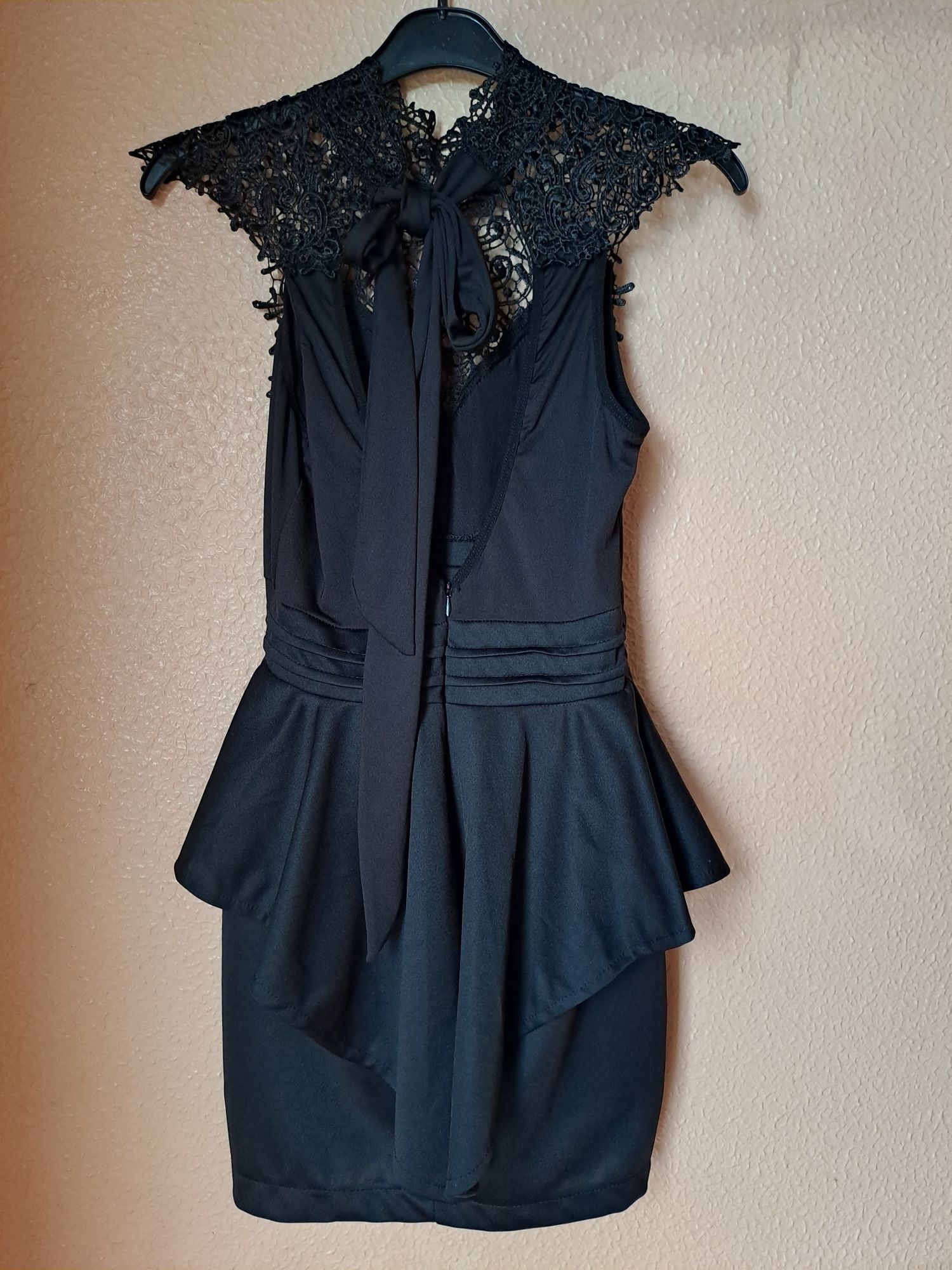 Vestido curto de senhora