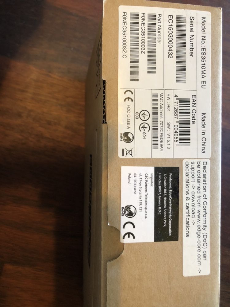 switch zarządzalny Edge-core ES3510EA