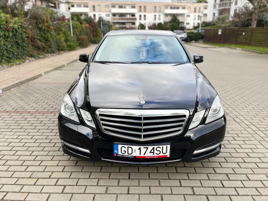 Mercedes-Benz Klasa E Mercedes W212 bezwypadkowy, SALON POLSKA,Pierwsza Rejestracja 2011