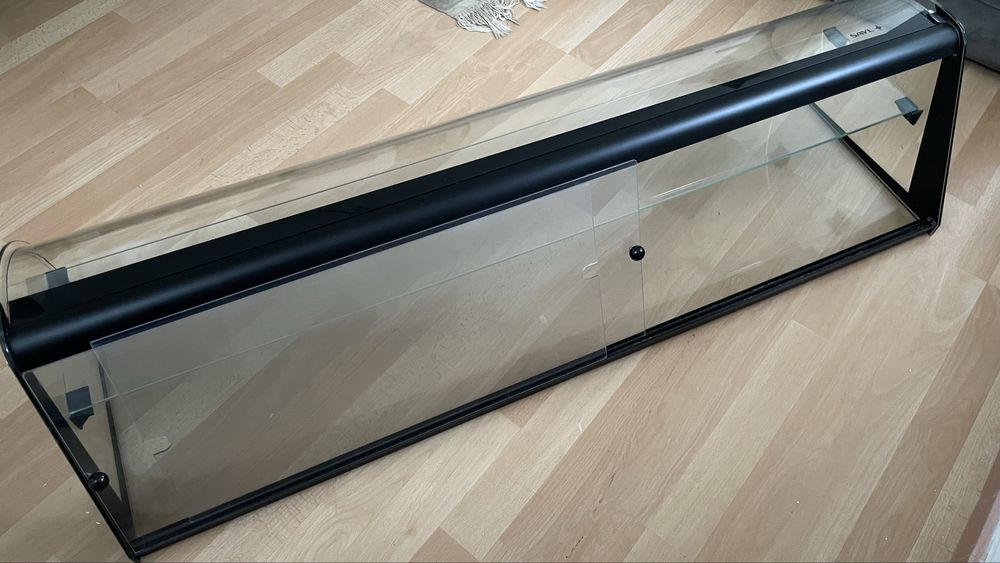 Expositor em Vidro c Prateleira e Vidro e d 2 Portas Deslizantes