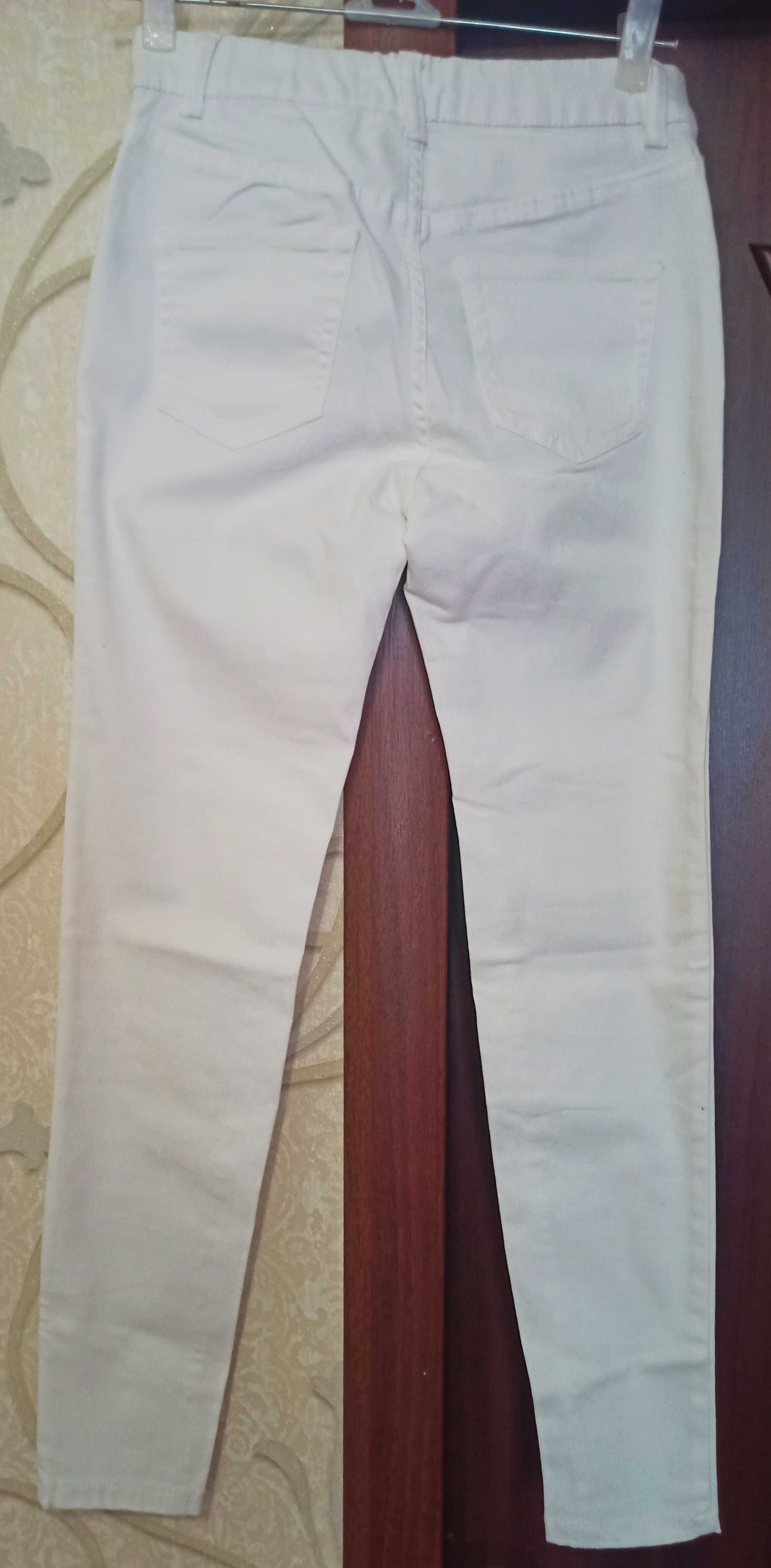 Новые джинсы белые 36/8 размер
