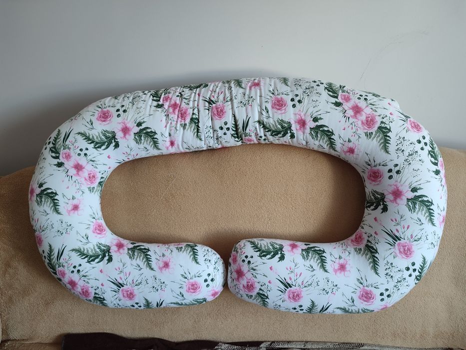 Sprzedam poduszkę typu C.