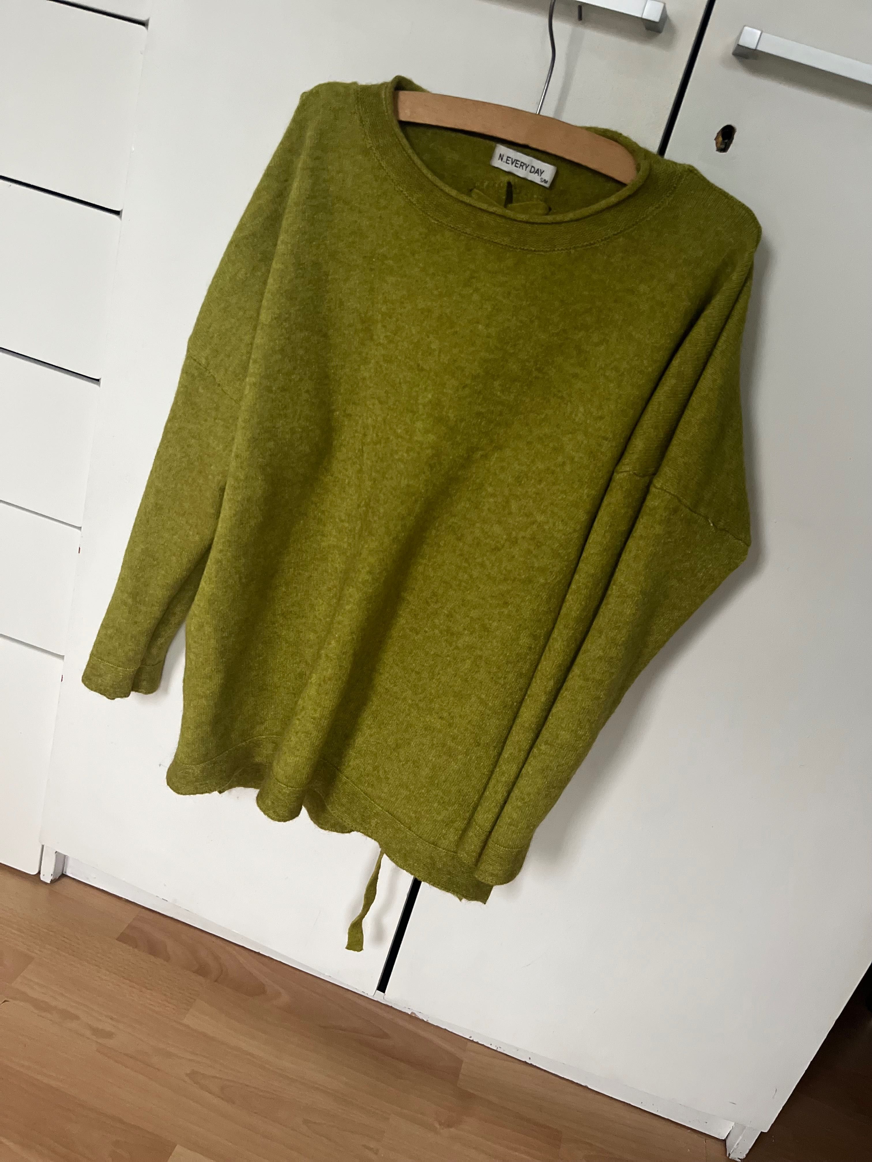 Sweter damski zielony N.Everyday rozmiar S/M Wiskoza modal angora