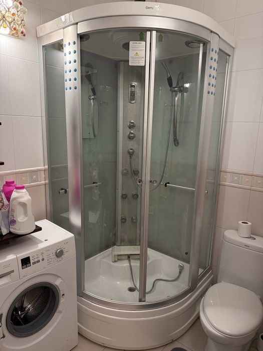 Продается душевая кабина