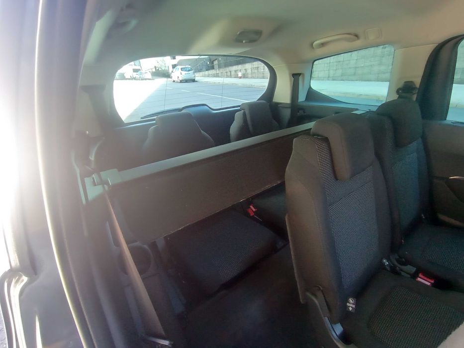 PEUGEOT 5008 1.6 HDI 112cv 7 lugares 2009 1 dono