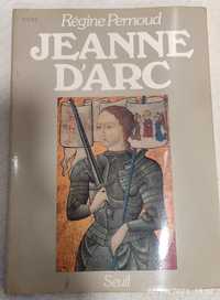 Livro sobre Jeanne D'Arc