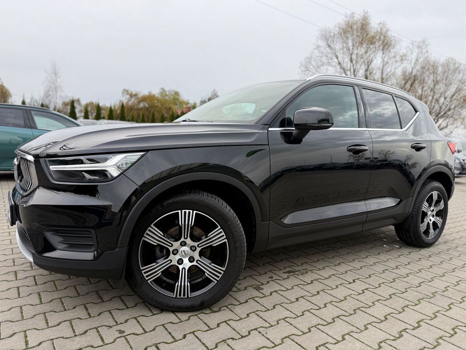 Volvo XC 40 ŚLICZNY INSCRIPTION 2.0D FULL LED kamera wirtual el klapa navi pdc aso