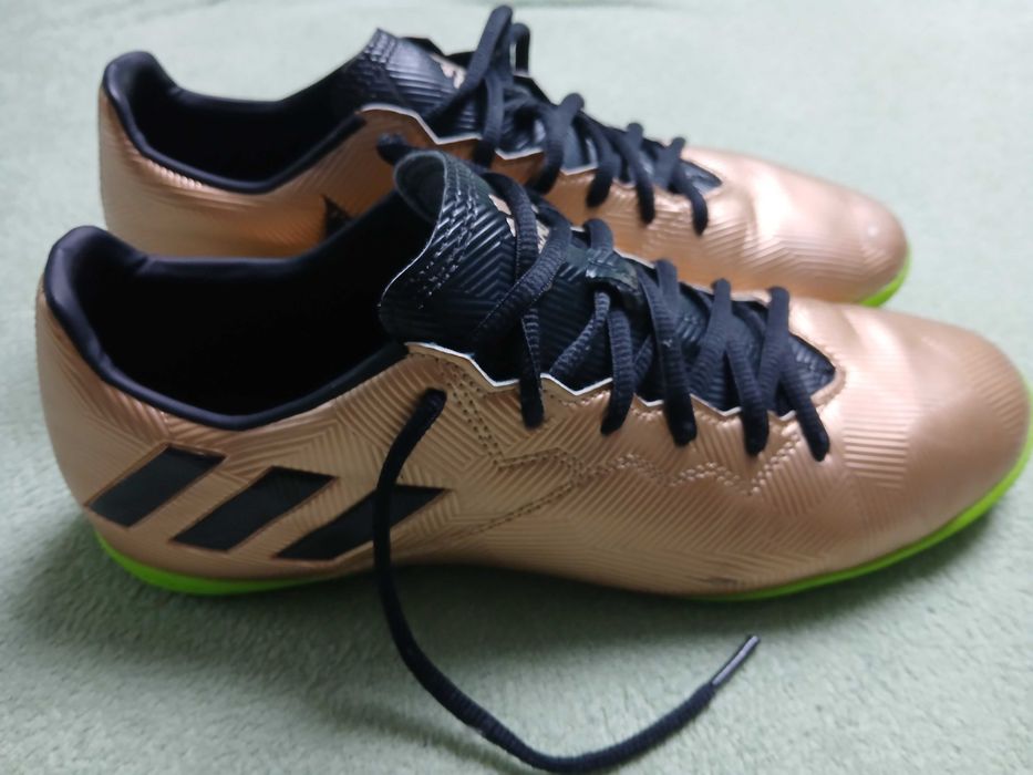 Buty na halę -halówki adidas