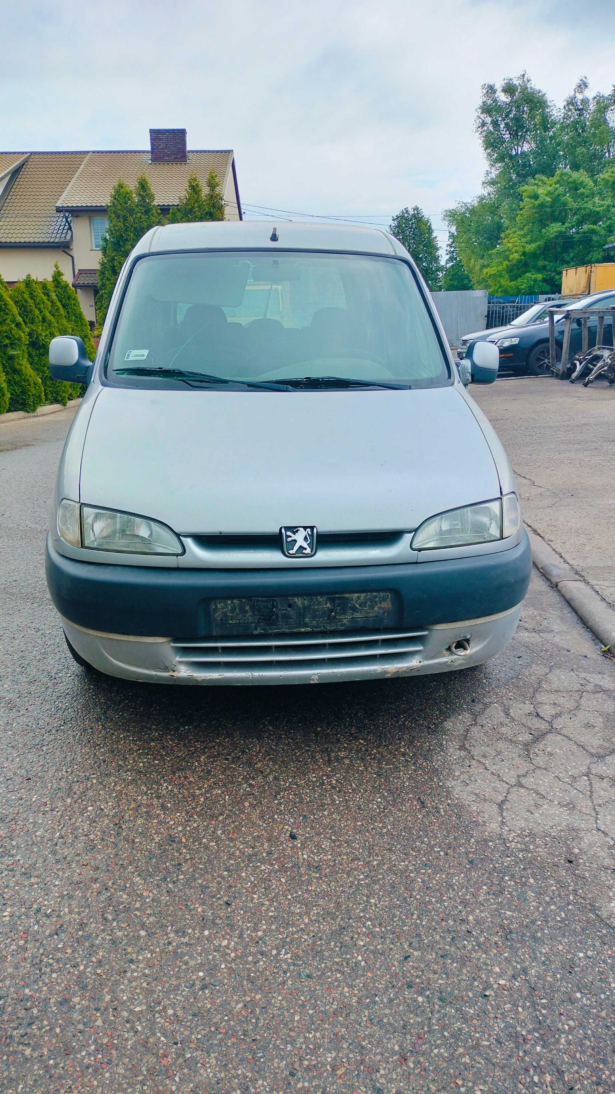 Peugeot Partner drzwi błotniki zderzak lampy klapa fotele części