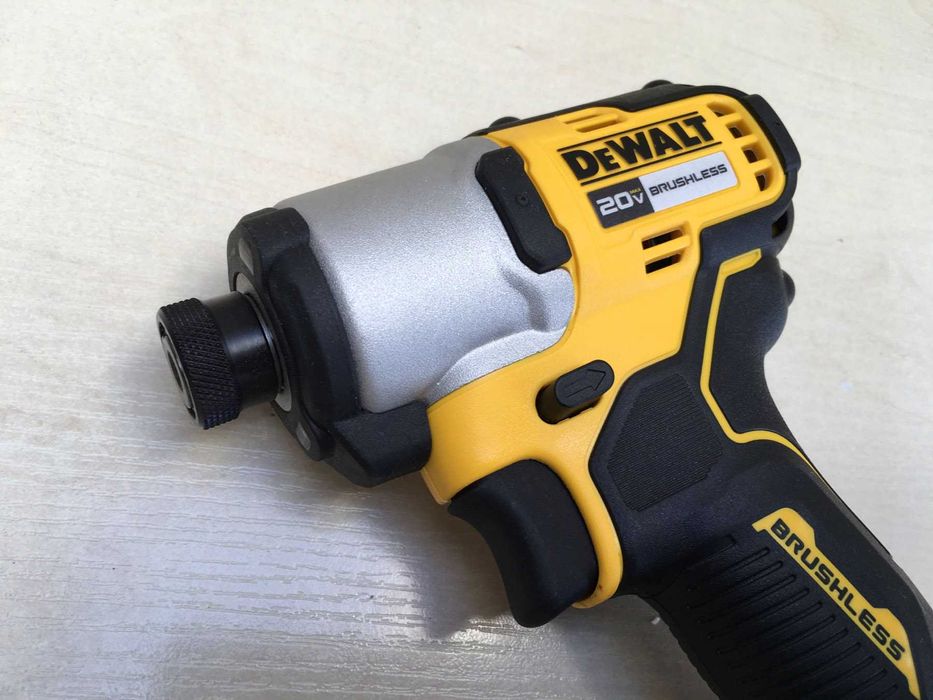 Оригинал DeWALT DCF840 бесщеточный гайковерт шуруповерт импакт 20V 18V