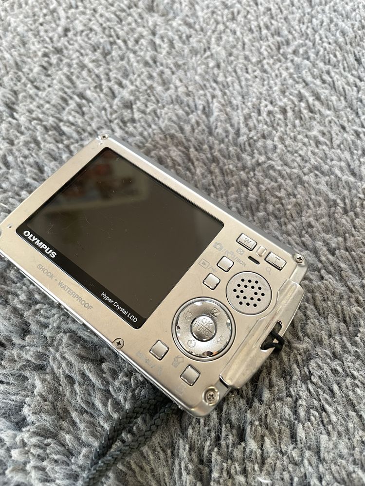 Olympus 770 sw aparat maly pancerny