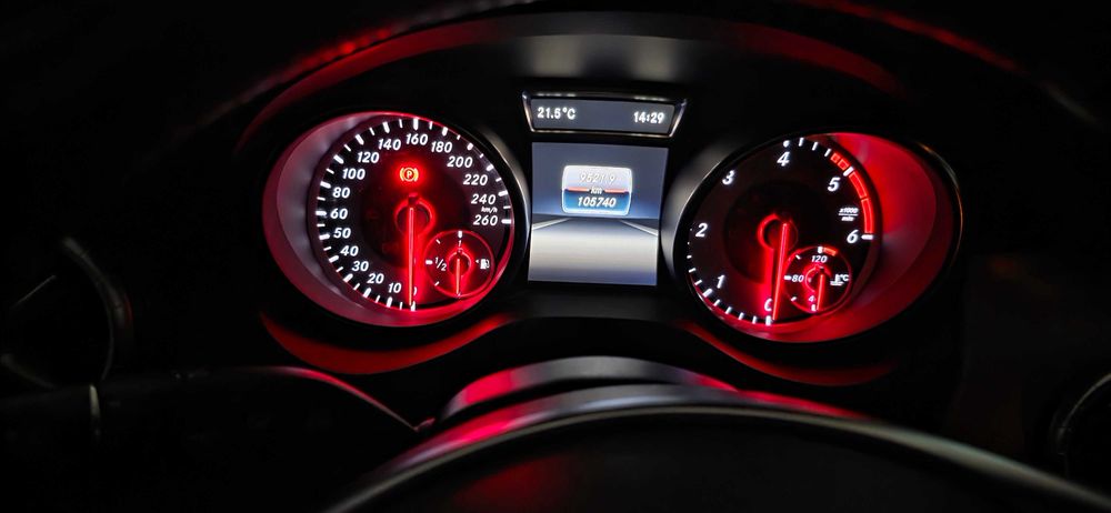 Mercedes Benz CLA 180d Shooting Brake AMG Nacional