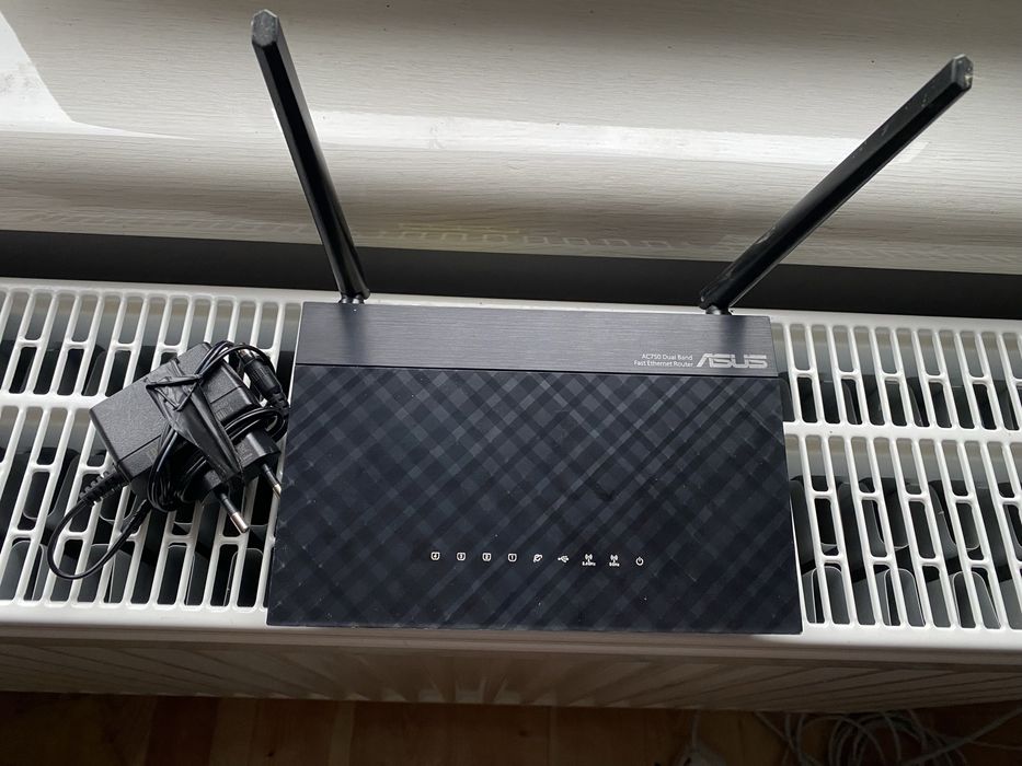 Роутер повторювач Asus RT-AC51U на 5 ГГц включно