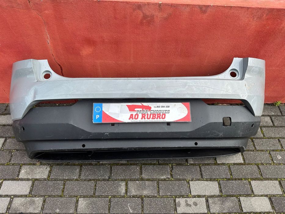 Parachoque volvo EX30