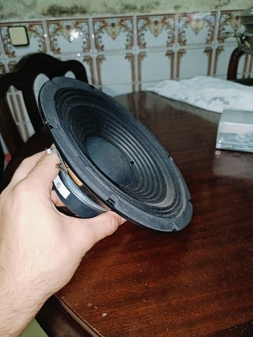 Altifalante Skytec 200W 4 Ohms 8 polegadas (20 cms)