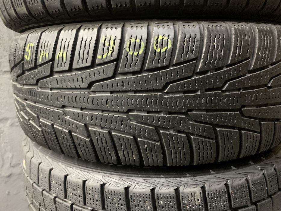 Зимние шины 185/60 R15 Nokian Nordman RS2 резина
