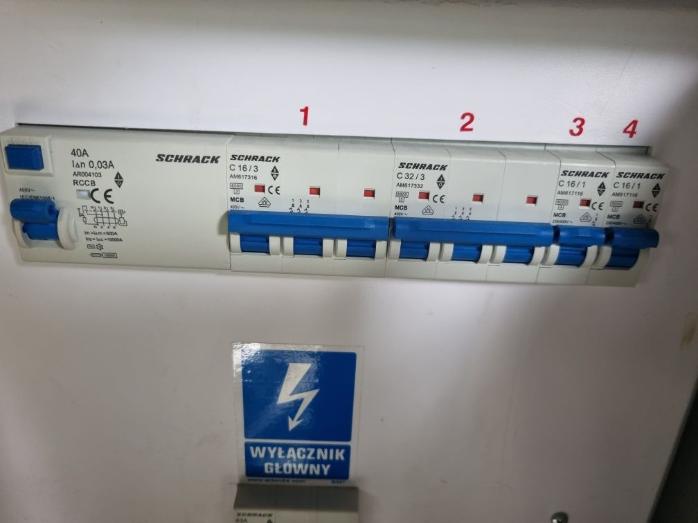 Erbetka budowlana jak nowa Un:230/400 V 50 HZ