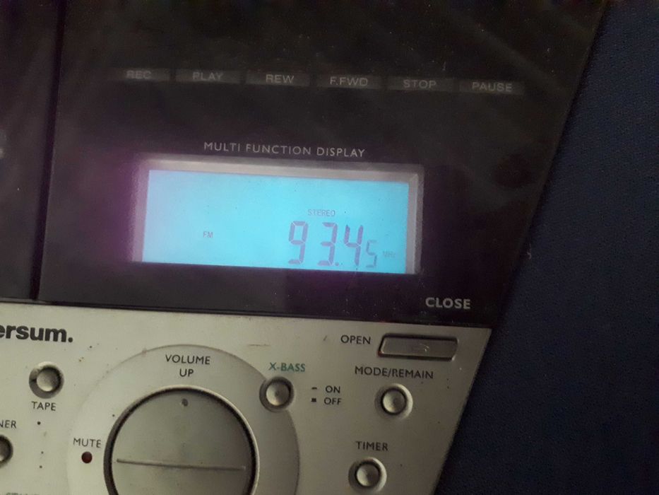 UNIVERSUM VTC-CD 1007 radio+CD+magnetofon