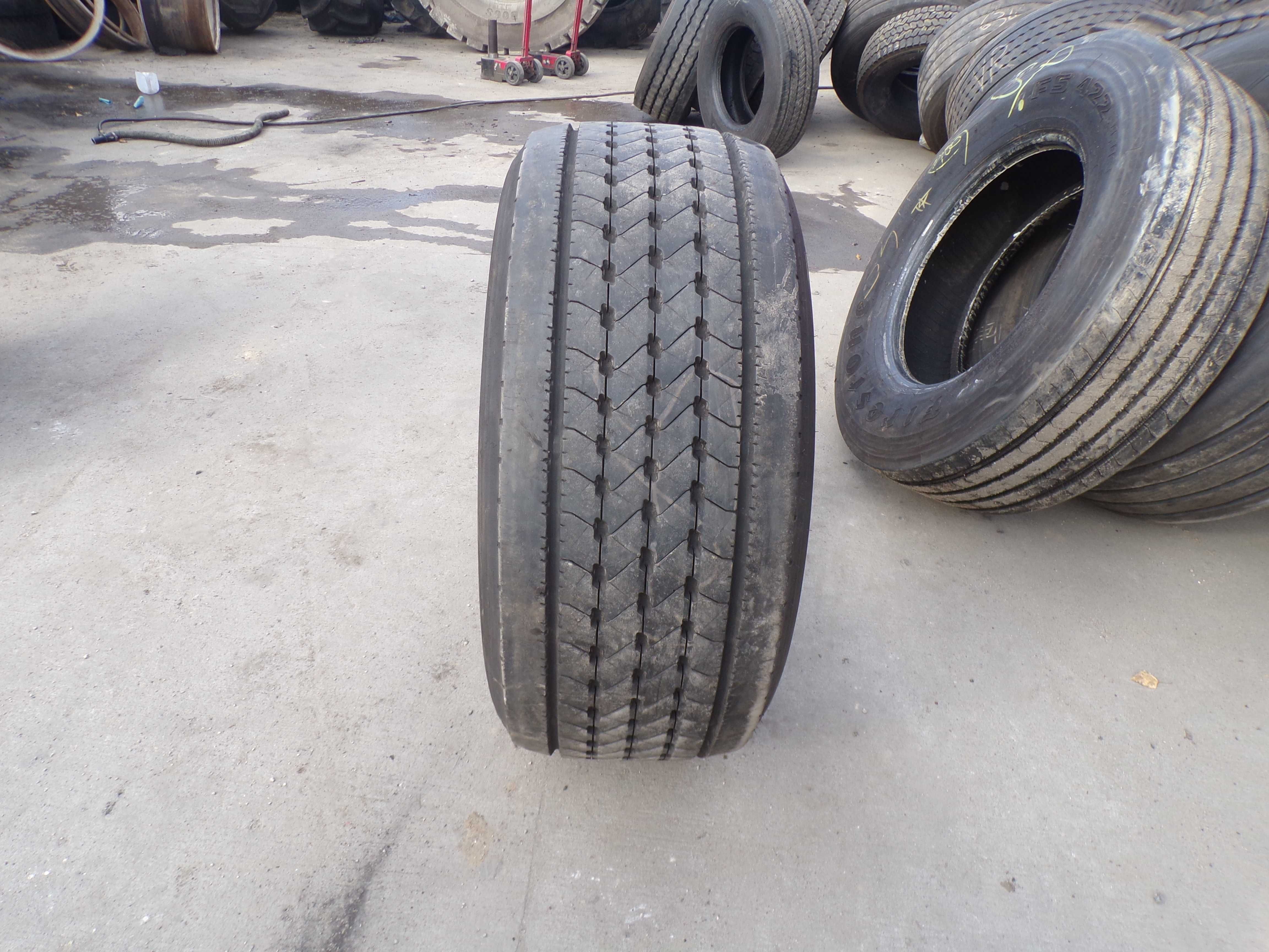 Opona 355/50R22.5 GOODYEAR KMAX S HL (1250 netto)