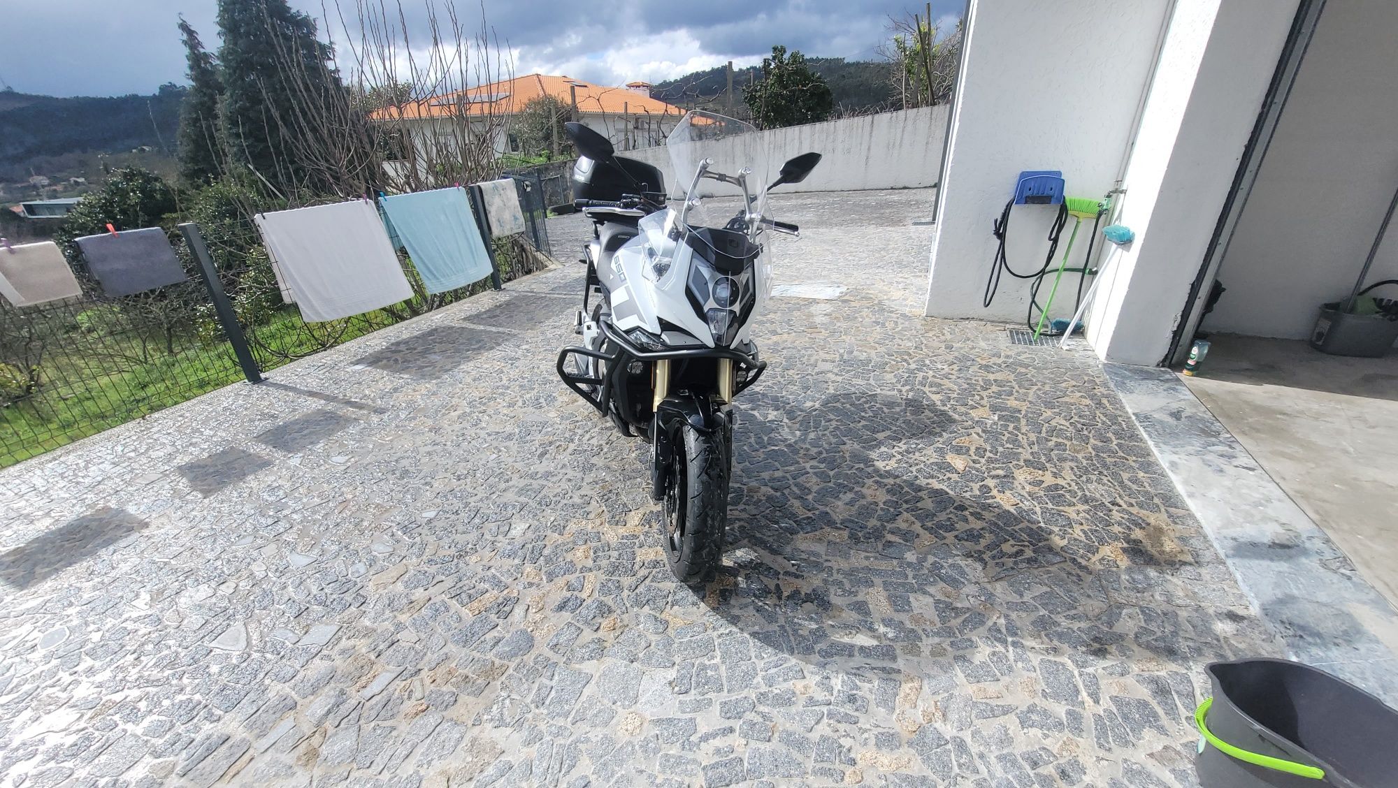 Vendo Cf moto 650MT