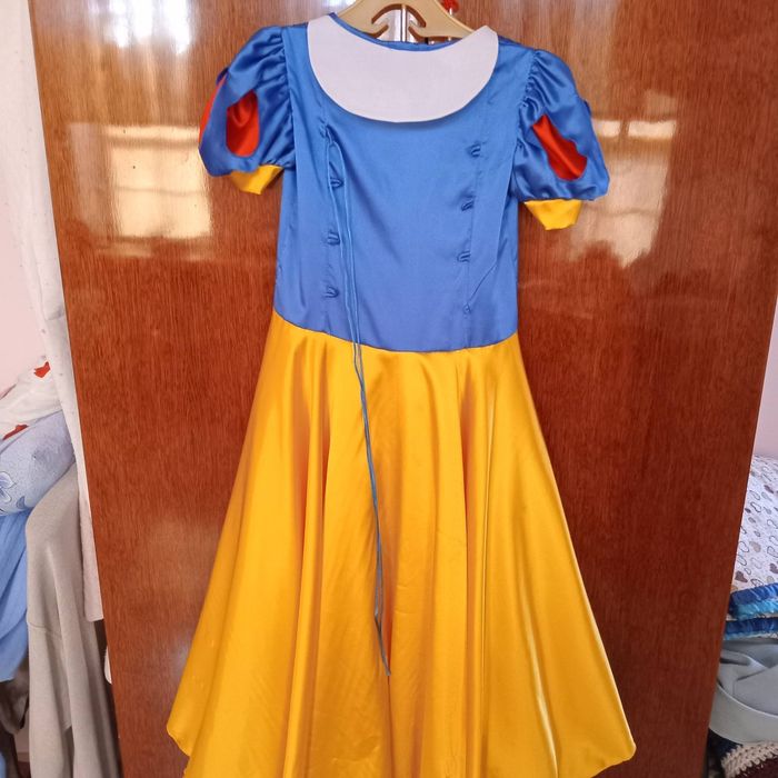 Красивые платья на торжество для девочки р.30-32