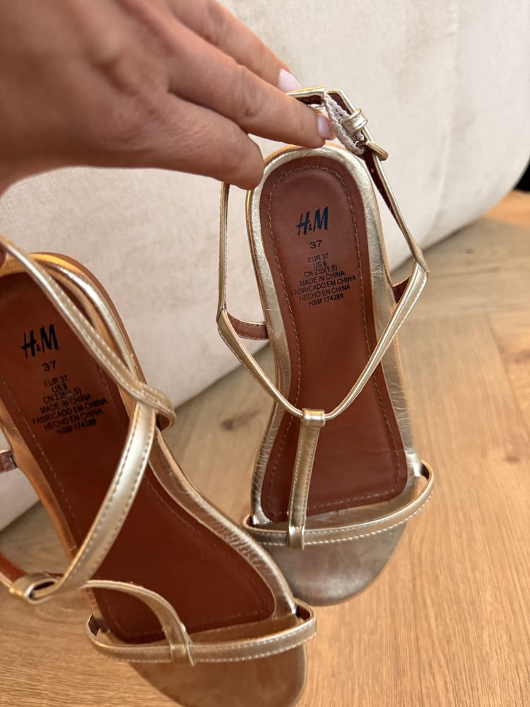 Samdały złote H&M roz 37