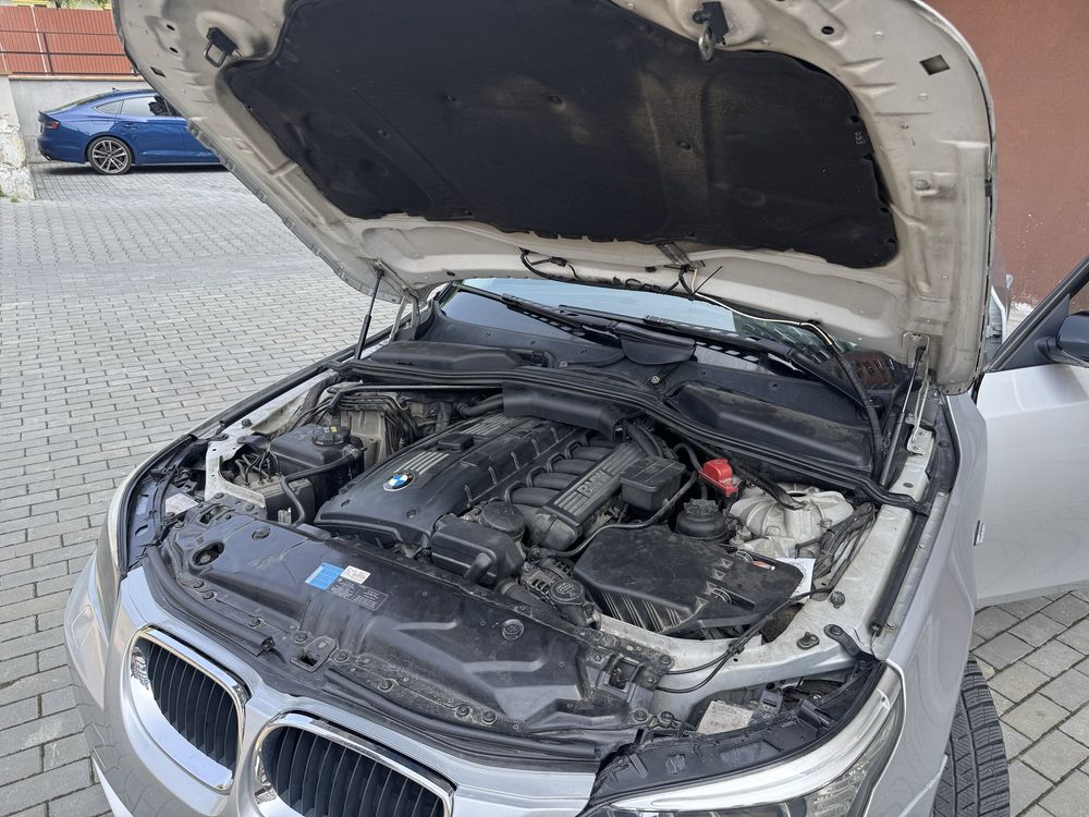 BMW E60 523i 2.5 бензин ( 190 к.с. )