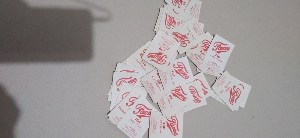 Cromos da série Fama