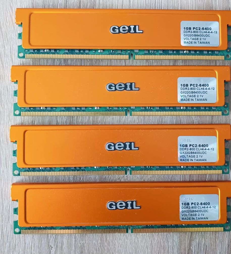 Pamięć4 GB  DDR2 800mhz Geil 100 sprawne