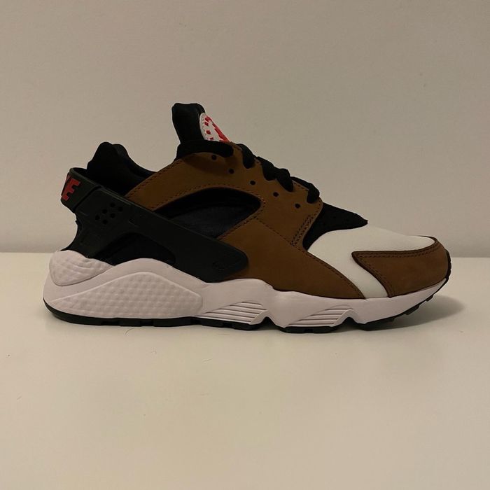 Nike Hurache Brown/White + Meias