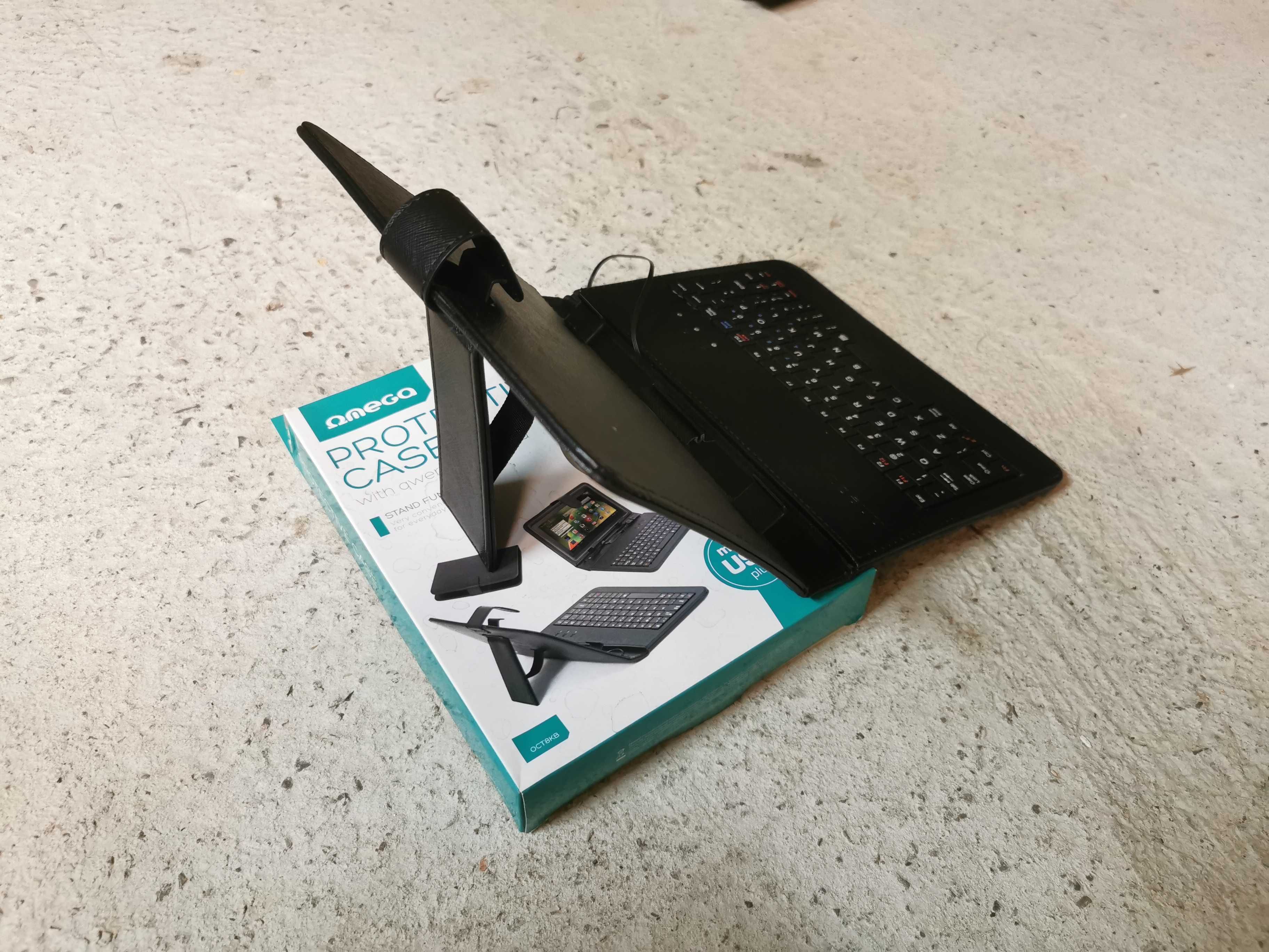Etui na tablet z klawiaturą Nowe