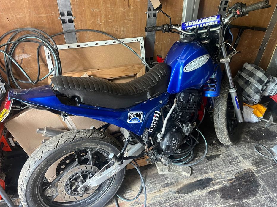 3x Yamaha XT 350