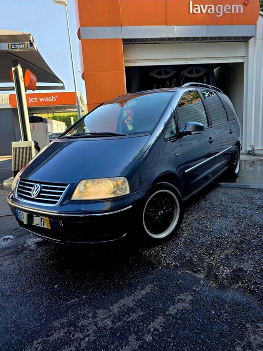 Vw sharan 1.9tdi 130cv de 2004 com 239788reais.