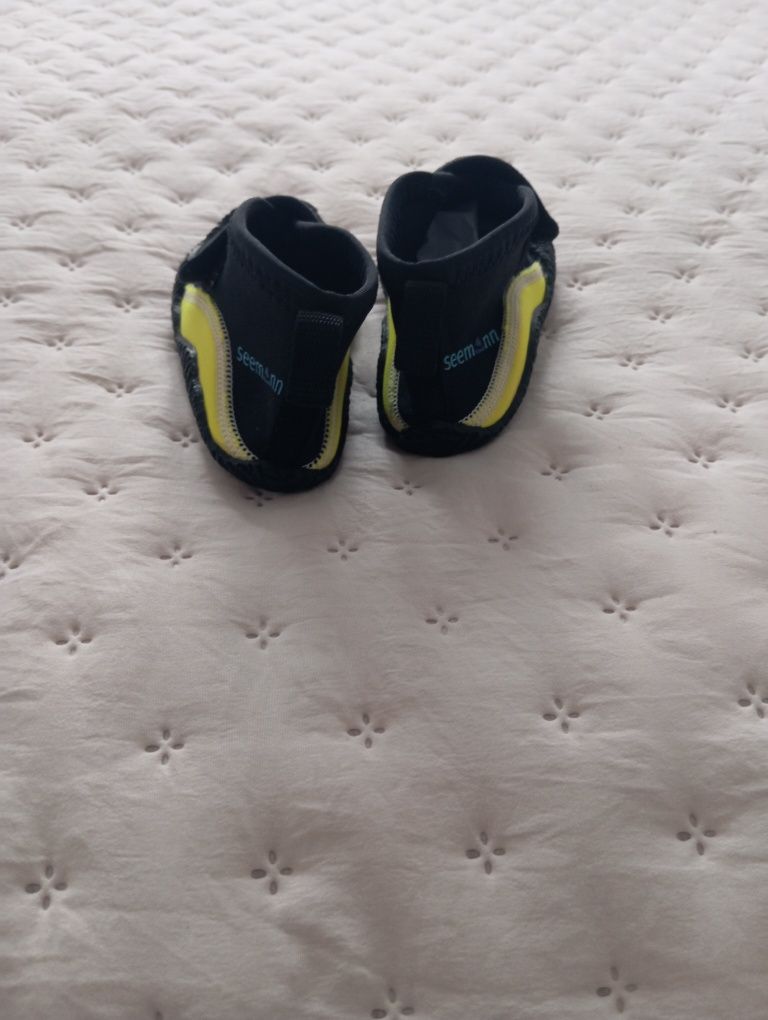 Buty do wody r. 27 dziecięce