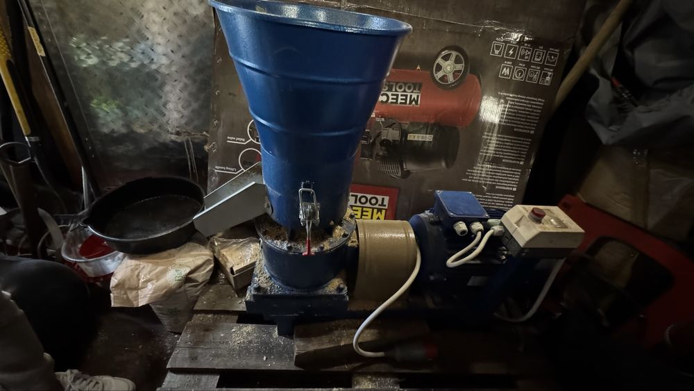 Pelleciarka SMP 200 7,5kw