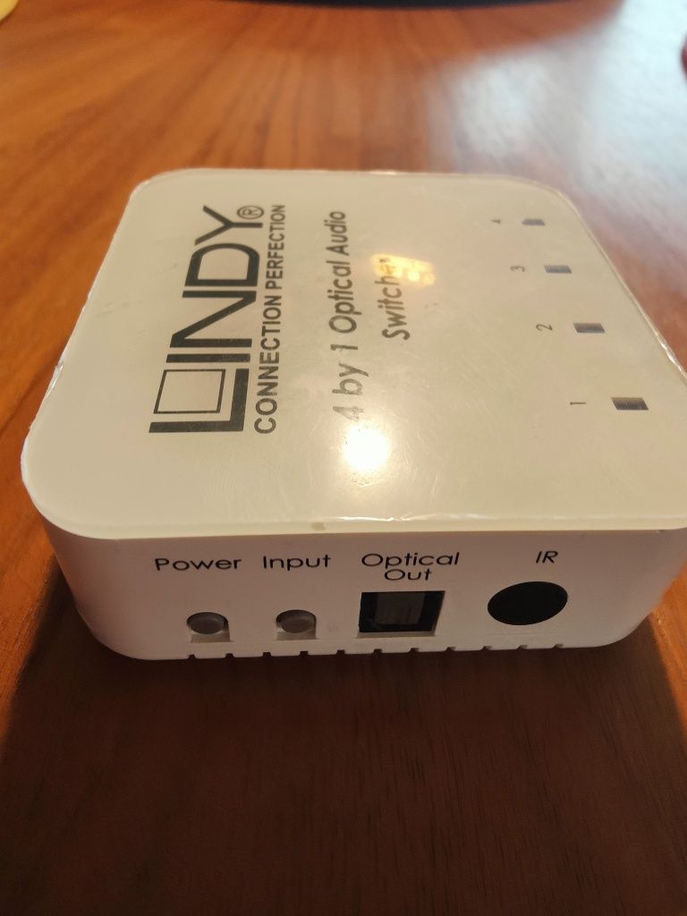 Lindy spdif switch optico com comando seletor óptico