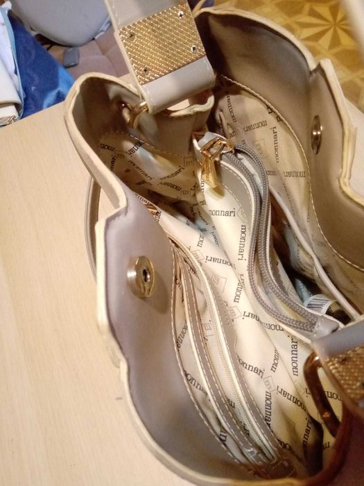 MONNARI większa dużo kieszeni jak nowa