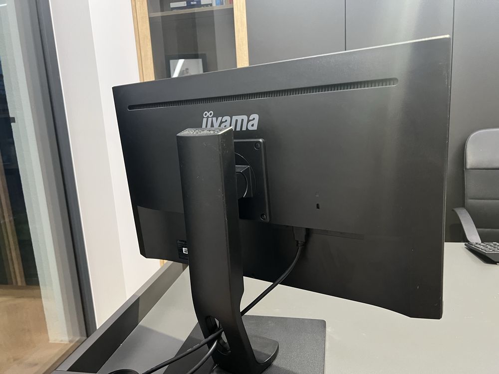 Monitor iiyama ProLite XUB2493HS – 4 sztuki, stan idealny, pivot
