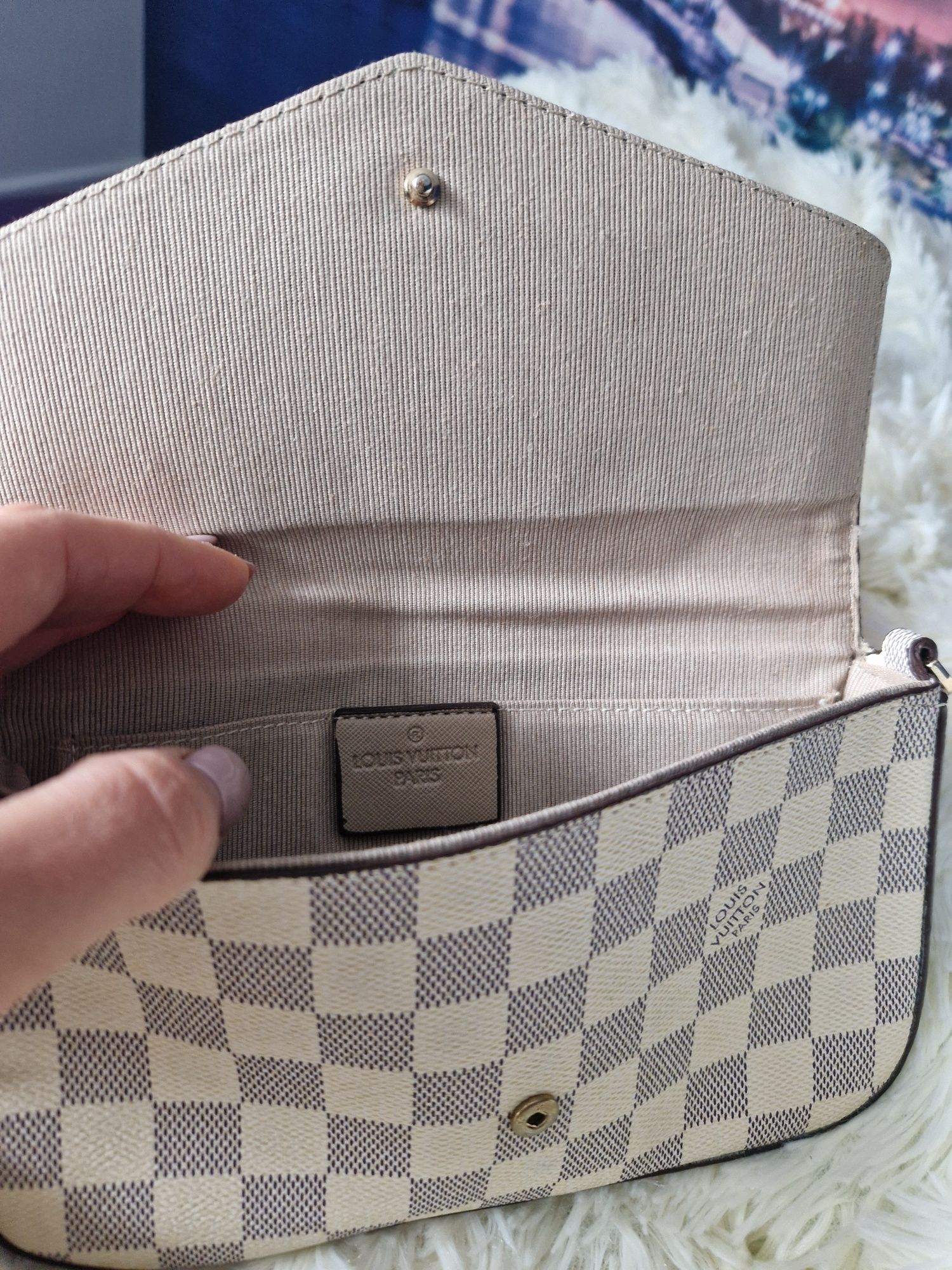 сумочка Louis  Vuitton