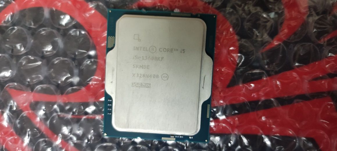 Процессор Intel Core i5-13600KF