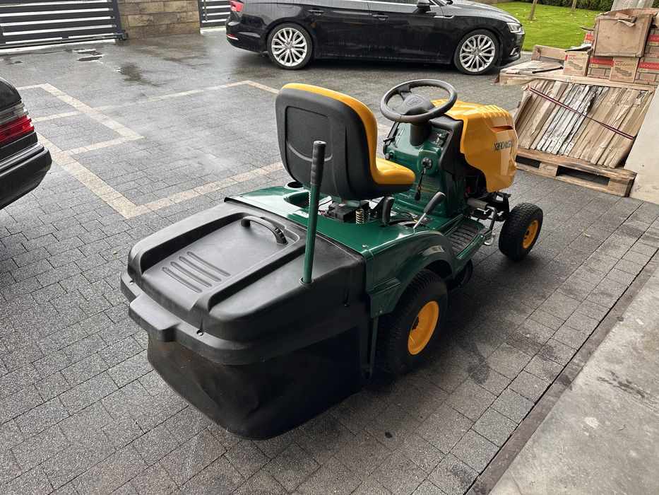 Traktorek ogrodowy A7135a Yard Man hydro MTD z koszem 13,5 km kosiarka