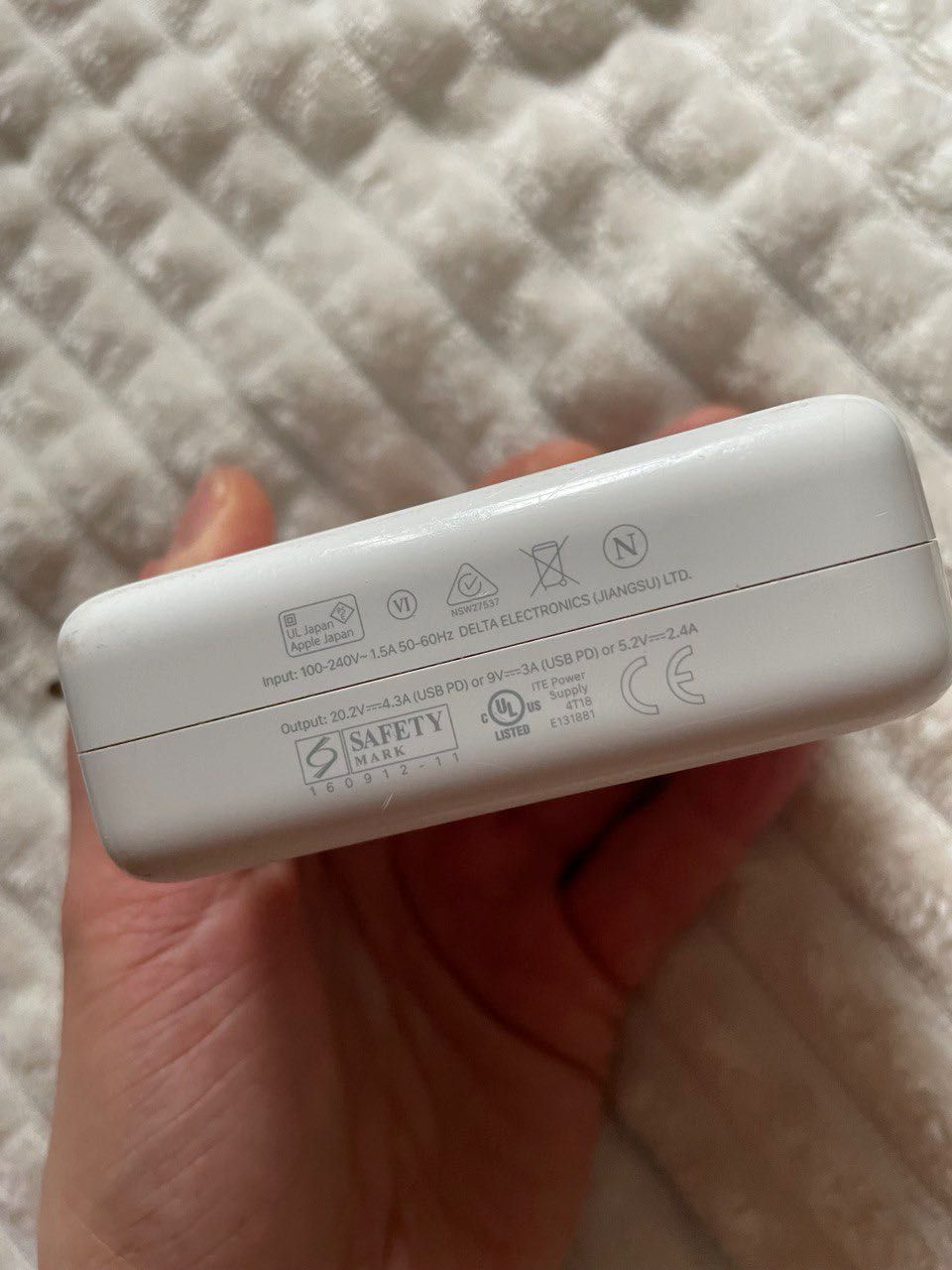 Оригінальний блок живлення Apple 87W USB-C Power Adapter A1719