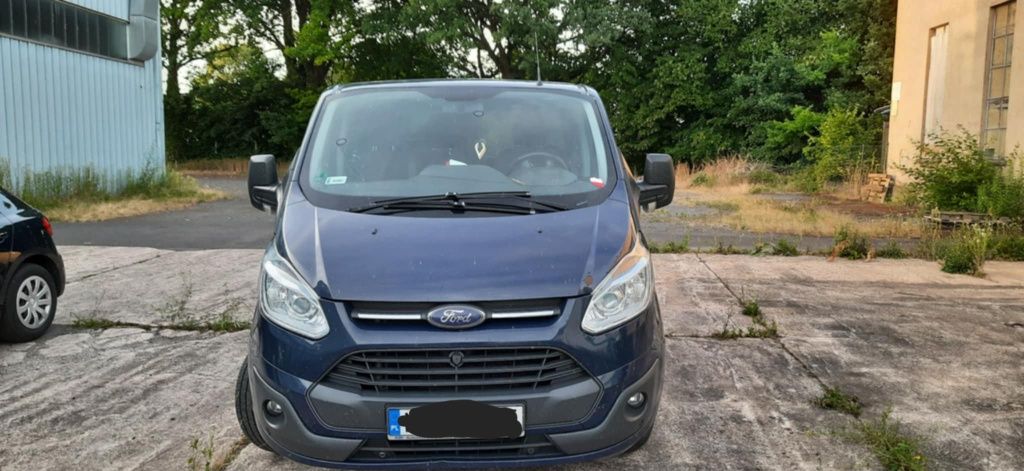 Sprzedam Ford Transit Custom Long 9-osobowy