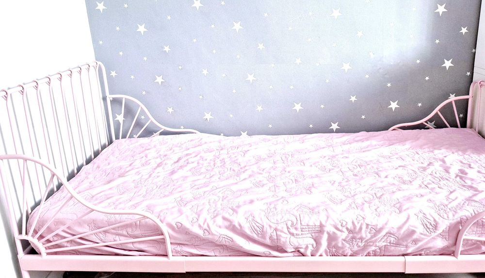 Łóżko dziewczęce różowe Ikea Minnen, możliwość regulacji