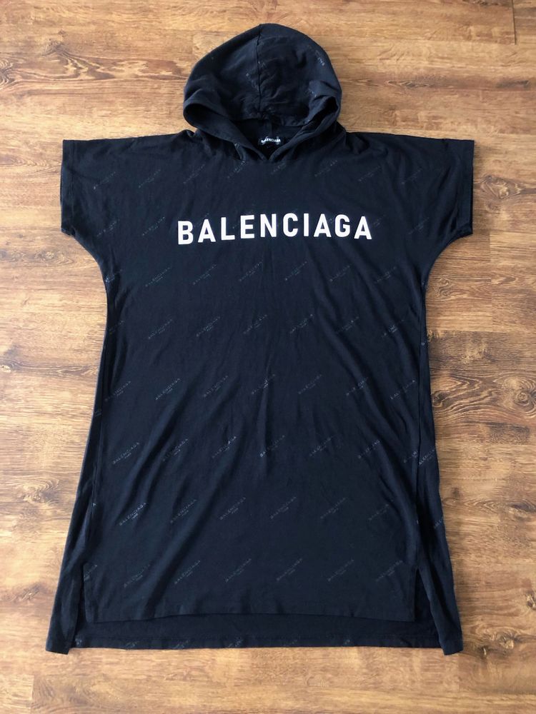 Сукня футболка з капюшоном BALENCIAGA  XXL підійде на L-XL